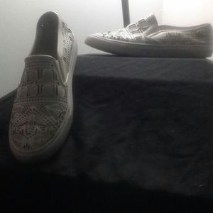 Tory Burch cutout sneakers size 11